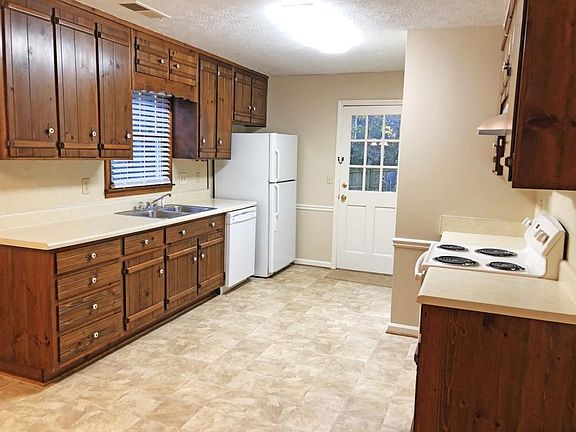 5th image of 303 Westland Way