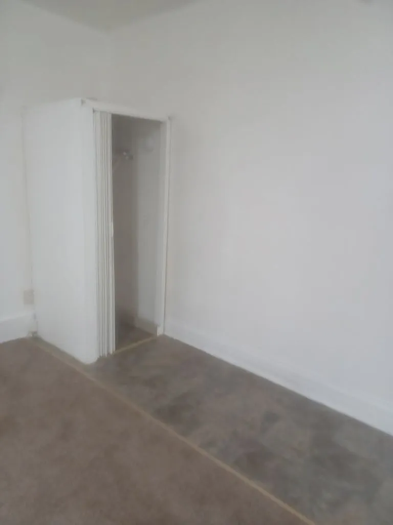 2 bed, $1,200 — Photo 3