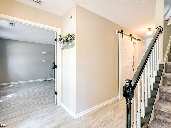 4th image of 7261 Somerset Ct #62
