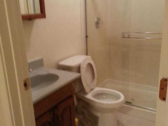 3rd image of 820 Lakeknoll Dr #Studio