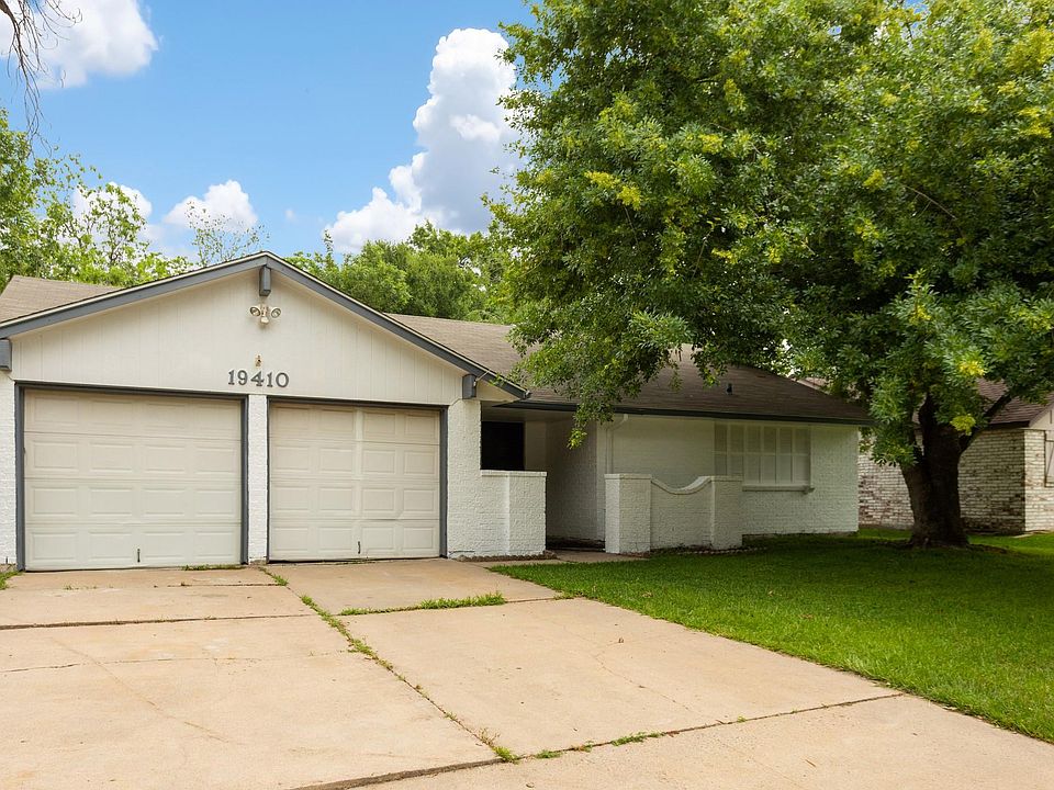 1st image of 19410 Gagelake Ln
