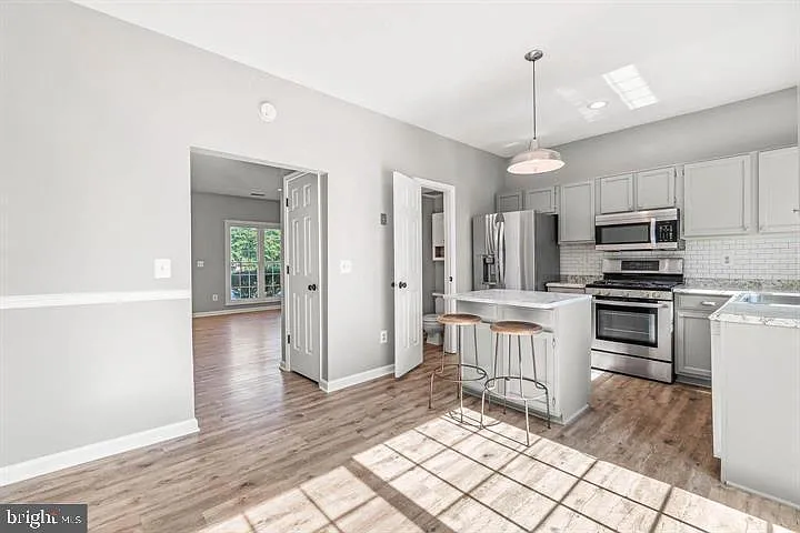 3074 Madden Ct — Photo 5