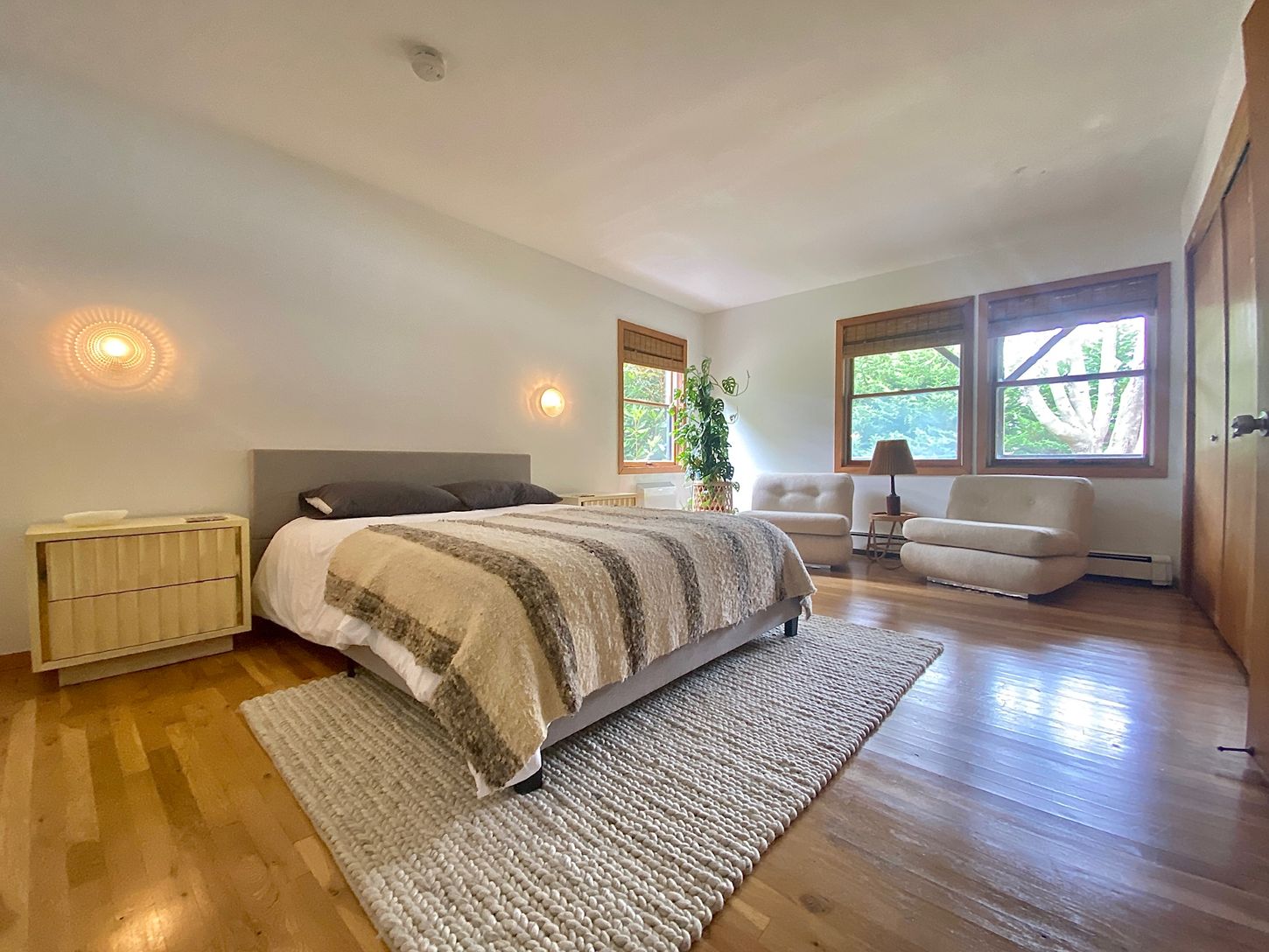 Downstairs Queen Bedroom