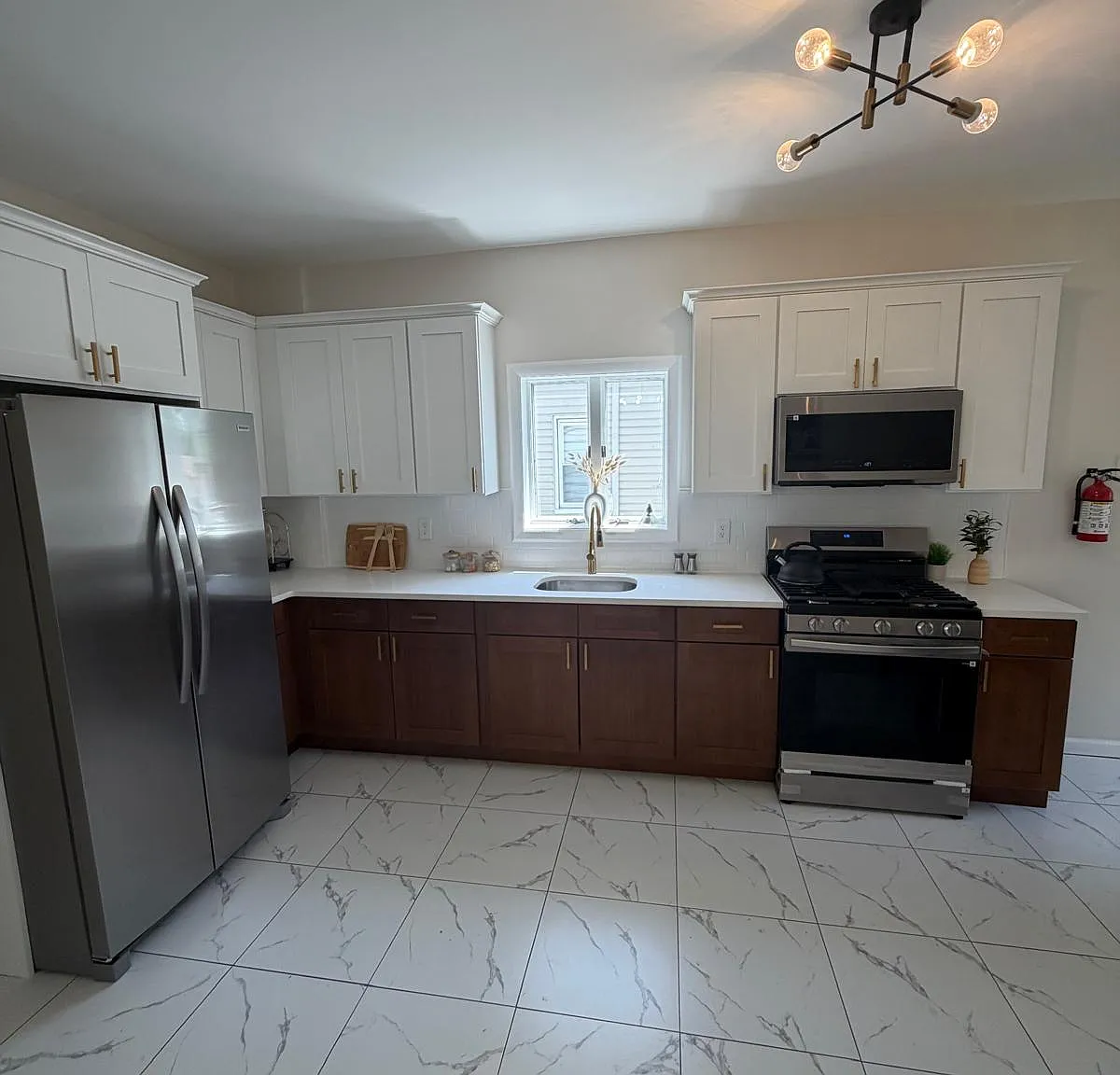 3 bed, $3,800 — Photo 4