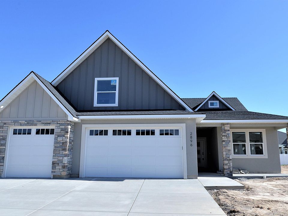 1st image of 2896 Sun Mountain Dr