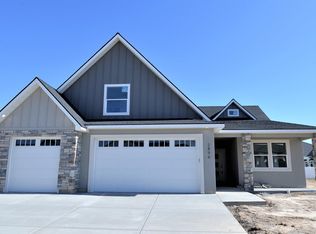 2896 Sun Mountain Dr, Twin Falls, ID 83301