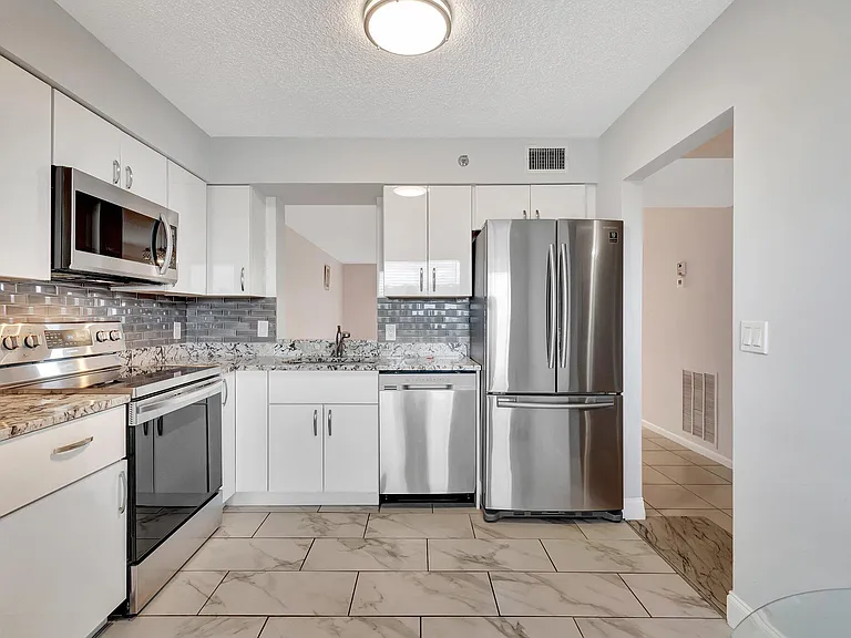 14623 Bonaire Blvd #502 — Photo 12
