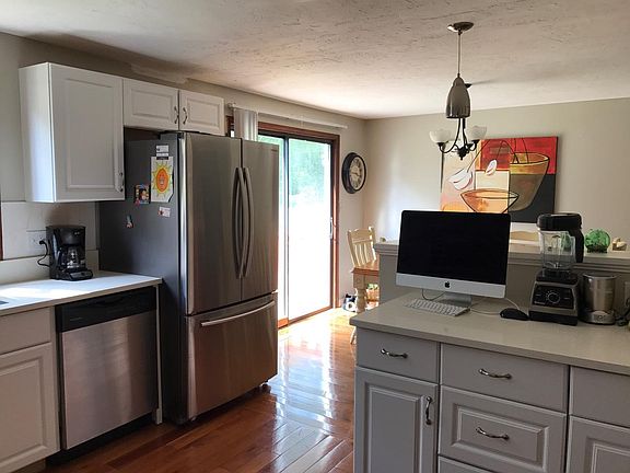 4th image of 399 West St #1