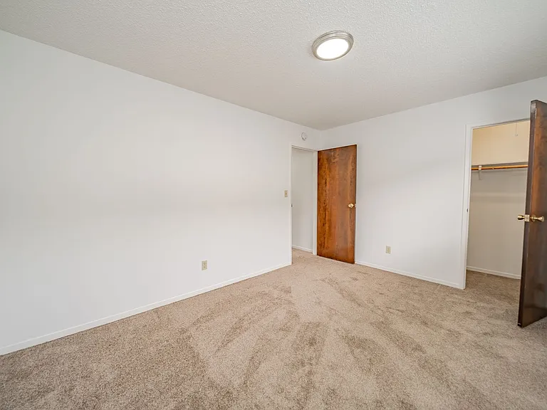2509 Bartlett St — Photo 15