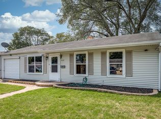 632 Kingston Dr, Romeoville, IL 60446