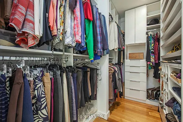 Sold by Town Residential | media 27