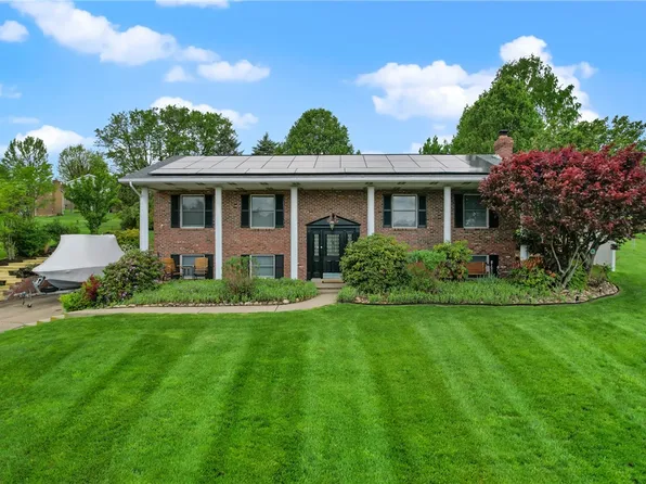 56 Russ St, Uniontown, PA 15401