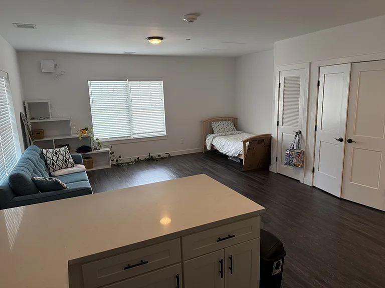 64 Park Ave #2G — Photo 5