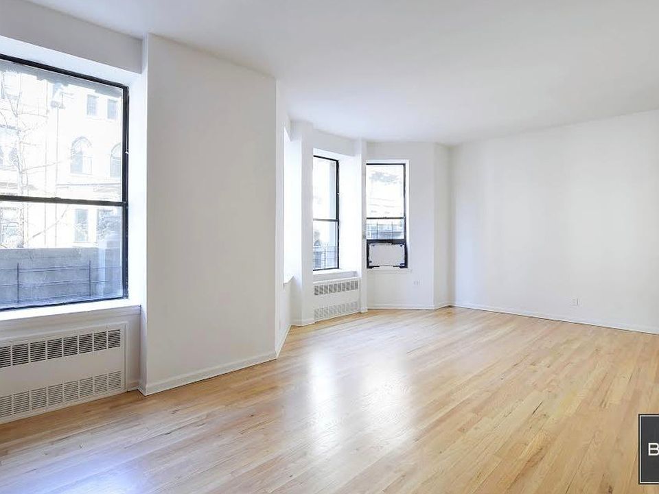 1st image of 310 W 80th St #2