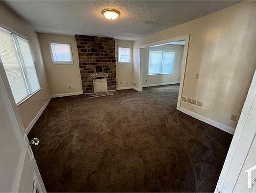 4th image of 1801 1/2 E Rich St