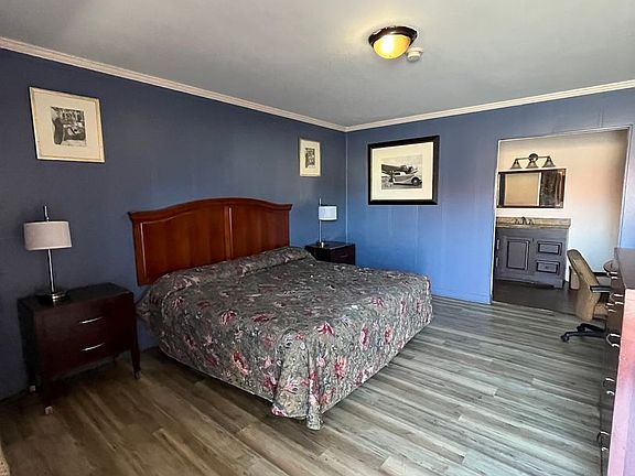 3rd image of 1415 Dickerson Pike