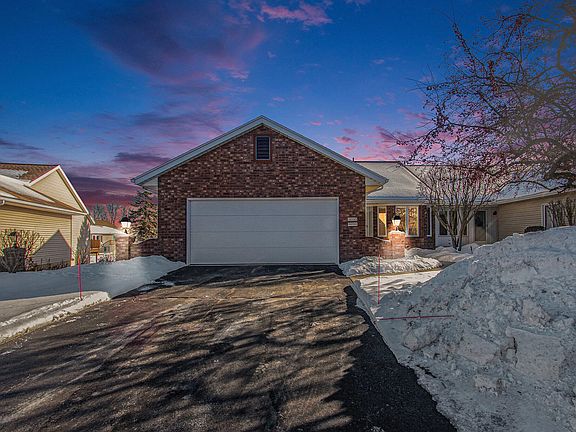 2nd image of 4350 Redbush Dr SW
