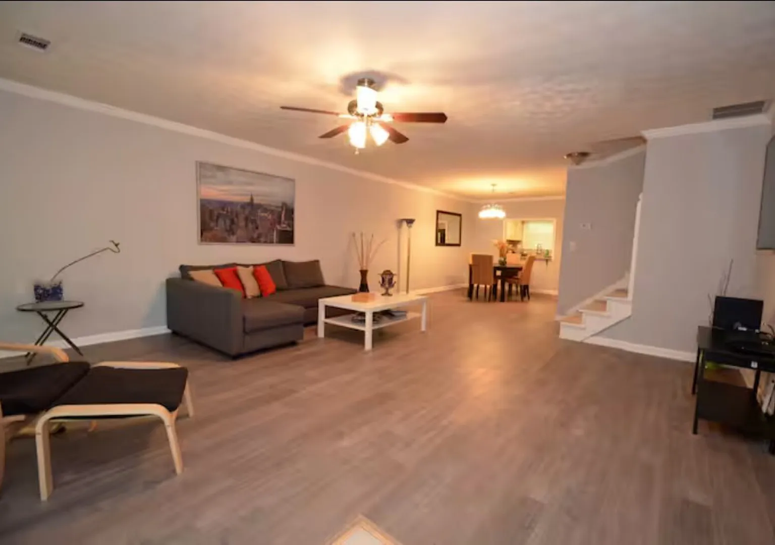 Modern 2BR Townhome,Sleeps 6,Near ATL — Photo 3