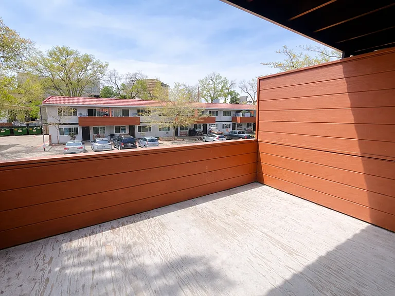 Elm Glen Apartments — Photo 12