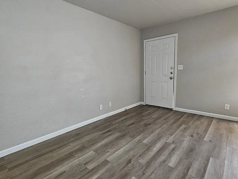 103 W Dunn Ave #3 — Photo 6