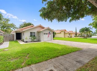 7325 Coldstream Dr, Hialeah, FL 33015