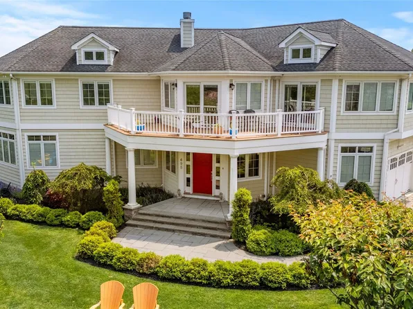 695 Sound Dr, Greenport, NY 11944