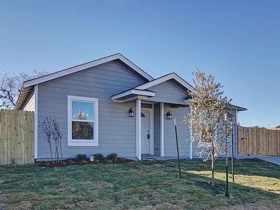 2nd image of 720 Glen Garden Dr