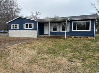 1350 Sebring Way, Carbondale, IL 62901