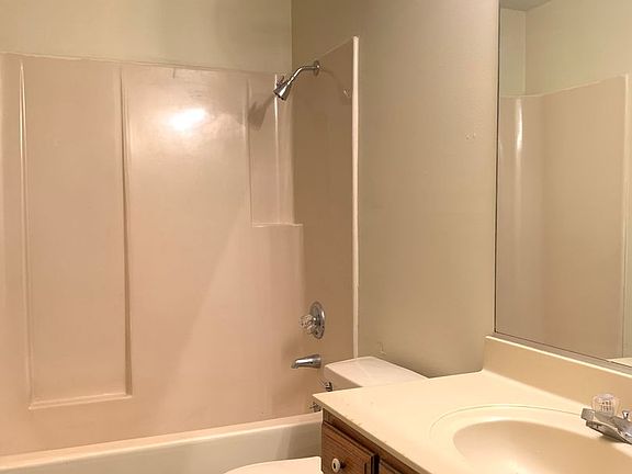 4th image of 2308 Biltmore Cv