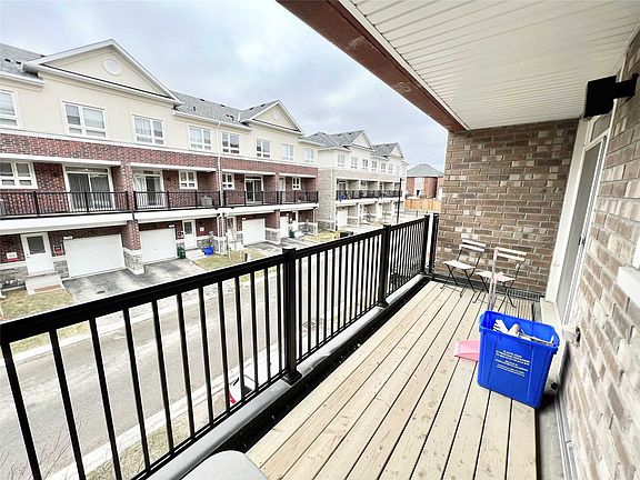 3rd image of 71 Massachusetts Ln