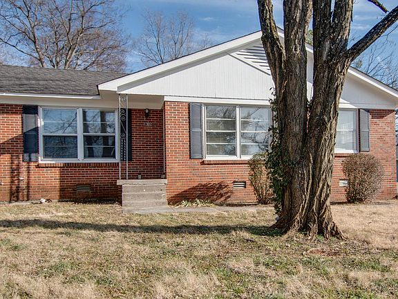 2nd image of 1302 Hamilton Dr