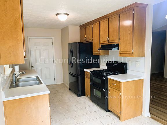 4th image of 2030 Tudor Dr