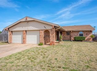 201 Choctaw Pl, Yukon, OK 73099