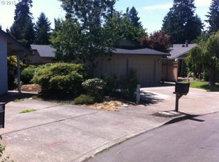 9380 SW Julia Pl, Tigard, OR 97224