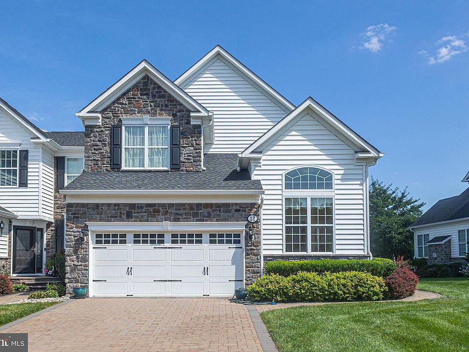 1st image of 12 Brown Ln