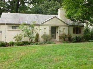 207 Rockingham Rd, Pittsburgh, PA 15238