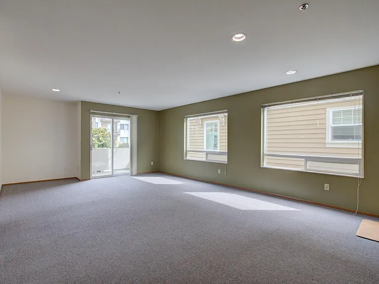 1545 NW 53rd St #4 — Photo 5