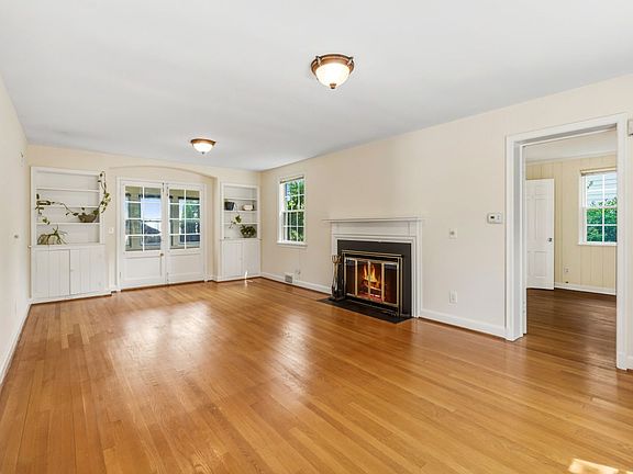5th image of 5206 Western Ave