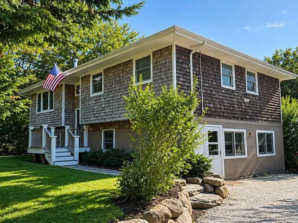237 W Lake Dr, Montauk, NY 11954