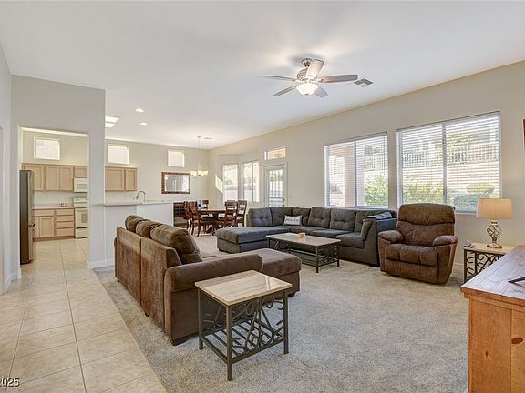 3rd image of 10724 Clarion Ln