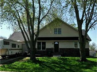 2226 Norwood Dr, Norwalk, IA 50211