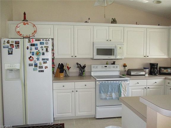 4th image of 1517 NE 17th Ave