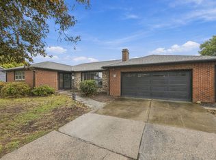17 Oakridge St, Ludlow, MA 01056