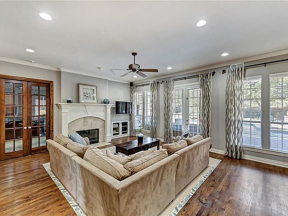 4th image of 100 Wilmington Ct