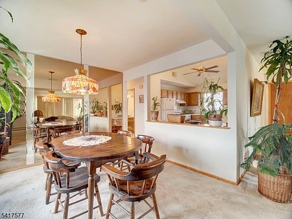 4th image of 16 Oldis St