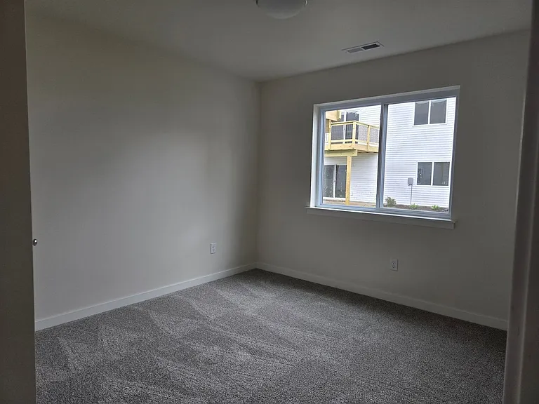 1609-1615-1654 Aspen Ct — Photo 7