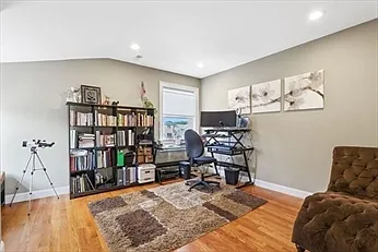 16 Downey St #16 — Photo 8