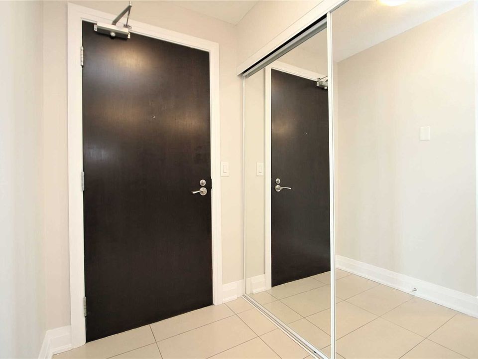 2nd image of 30 N Park Rd #701