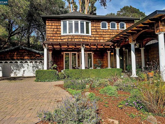 3rd image of 799 Moraga Rd