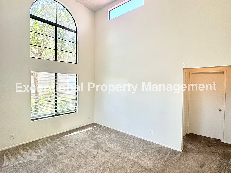 8577 Salina St — Photo 2